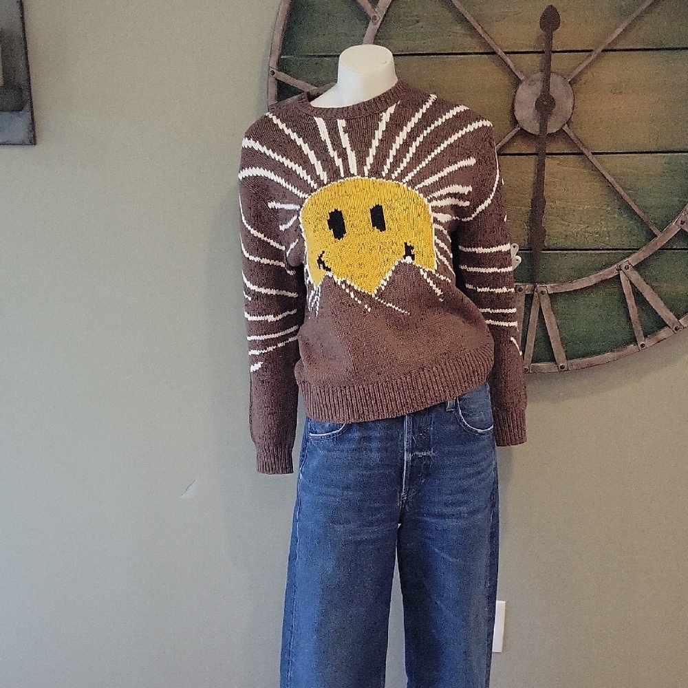 Market X Smiley Sunrise Crew Neck Sweater - Picture 3 of 16
